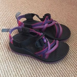 Chacos girls purple